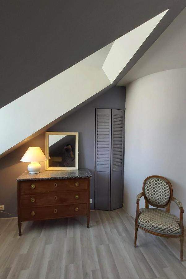 Duplex Quartier Cathedrale Parking Prive Tours Exterior foto