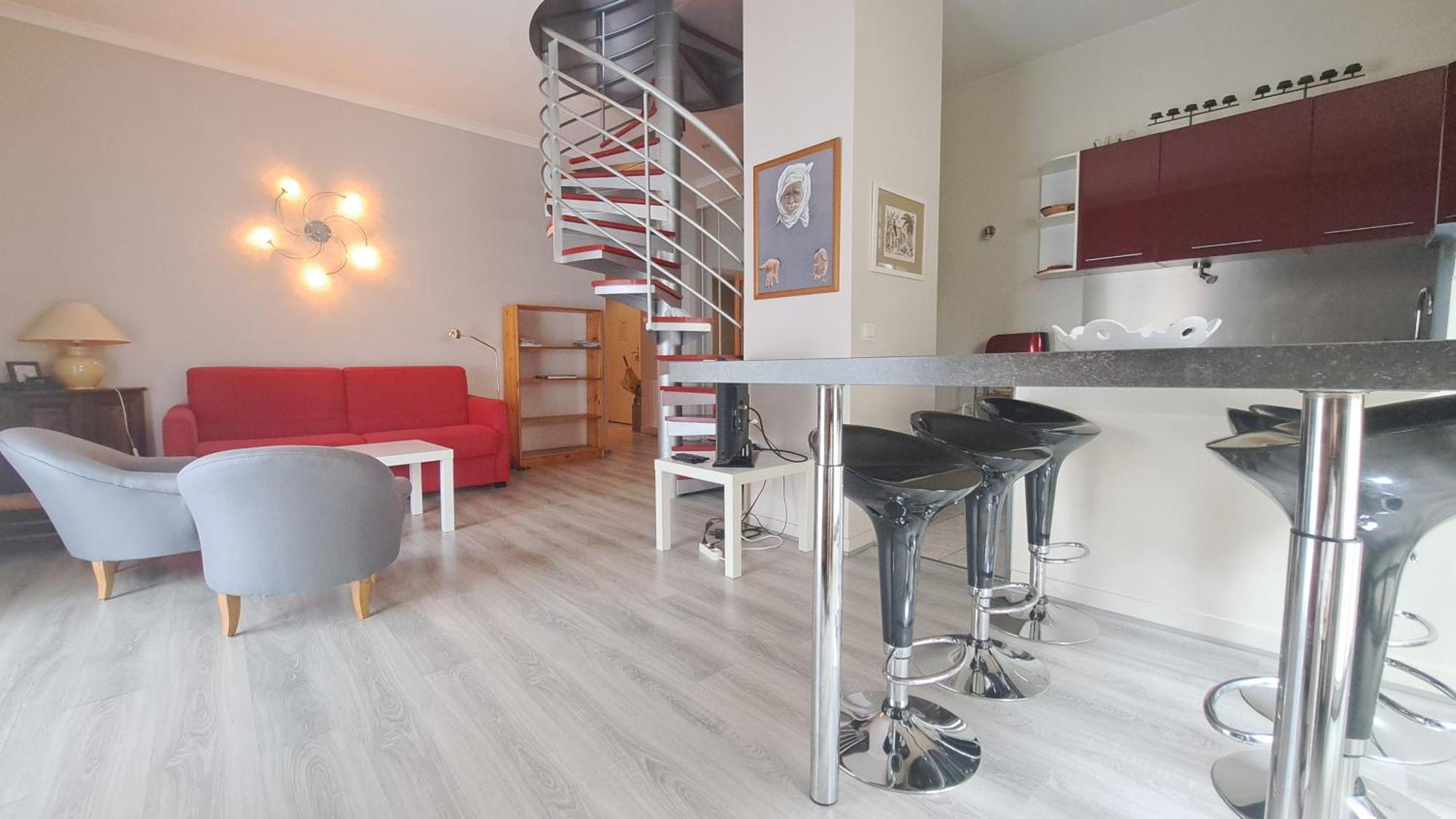 Duplex Quartier Cathedrale Parking Prive Tours Exterior foto