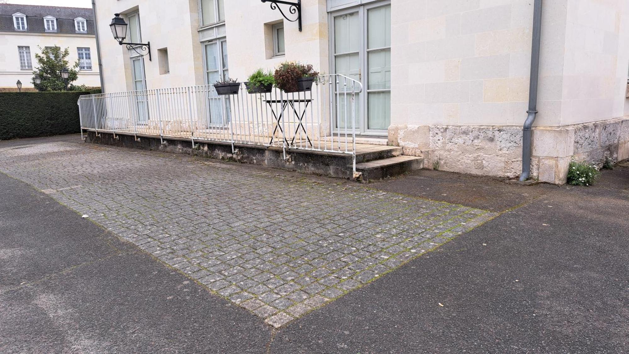 Duplex Quartier Cathedrale Parking Prive Tours Exterior foto